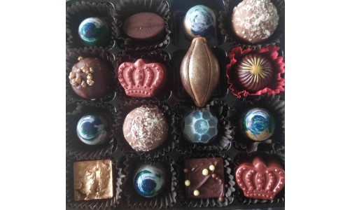 16 Piece Chocolate Tray